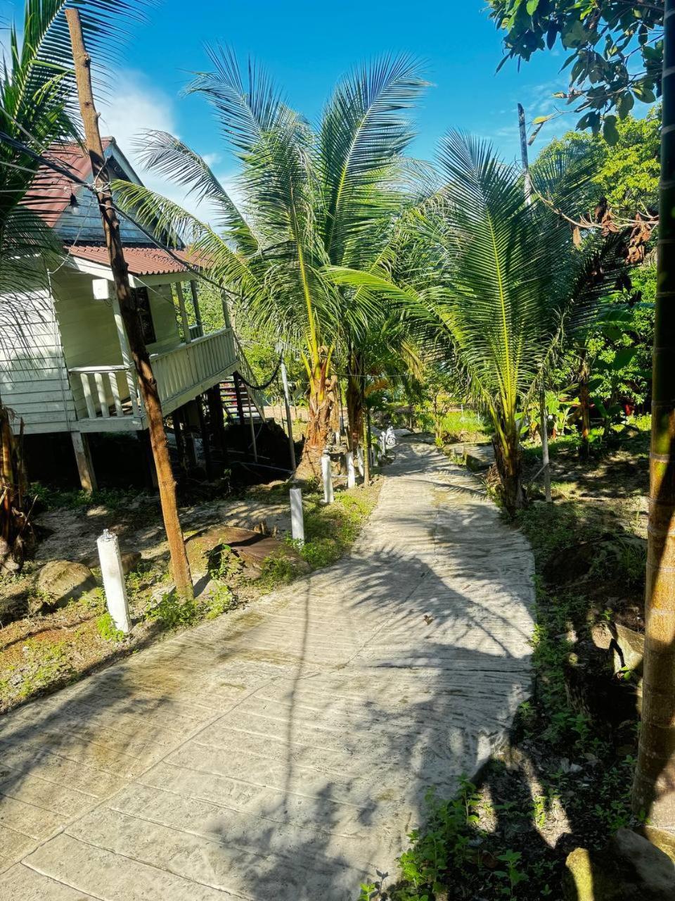 ไนซ์ บีช บังกะโล Derm Tkov Village ภายนอก รูปภาพ