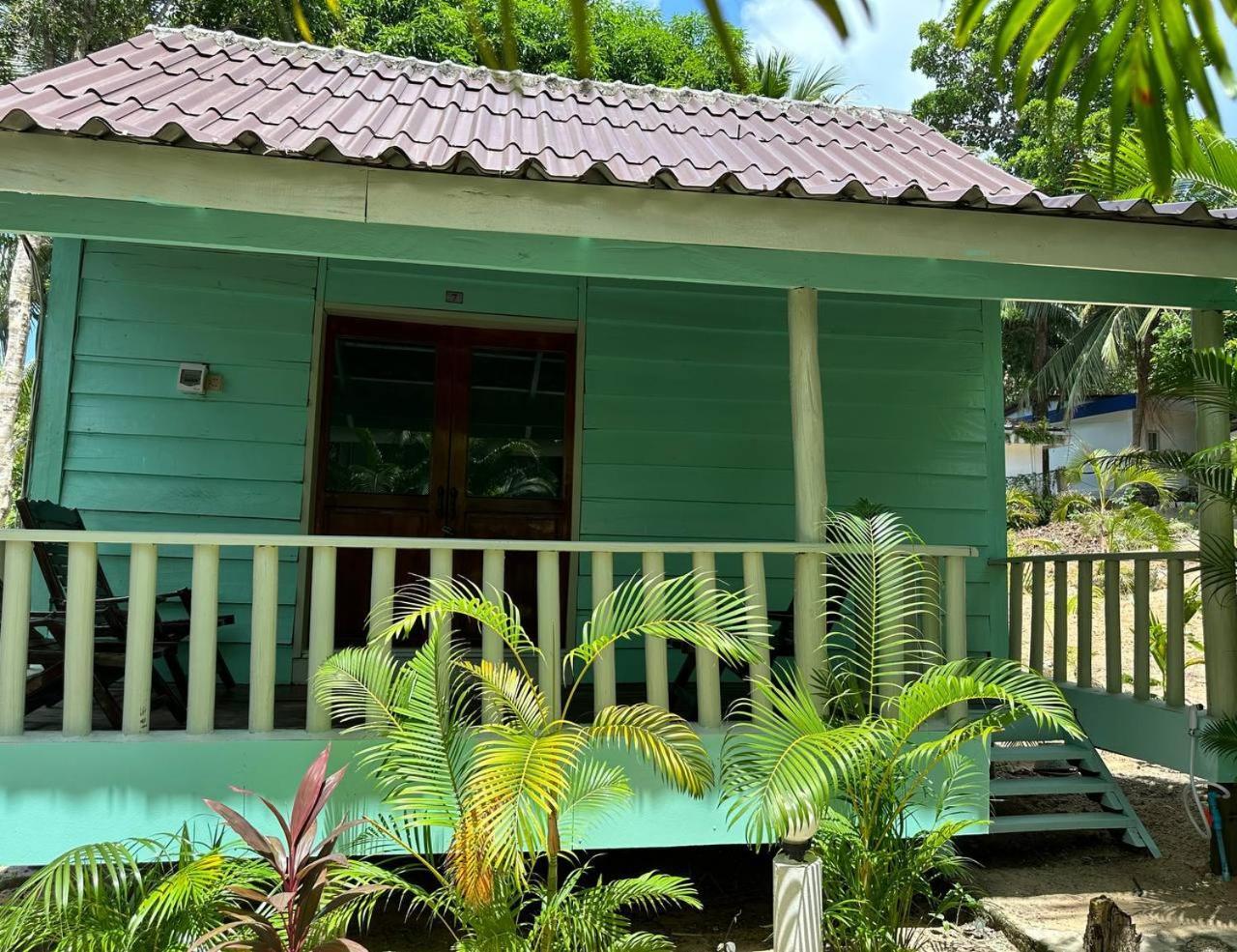 ไนซ์ บีช บังกะโล Derm Tkov Village ภายนอก รูปภาพ